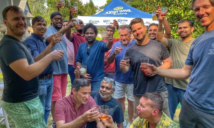 guys-group-photo-cheers-cmprsd